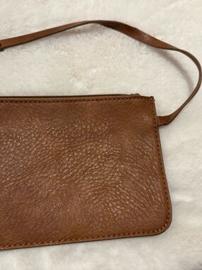 Women's Brown Leather Crossbody Wristlet Clutch